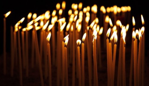 Burning-candles-in-the-dark-